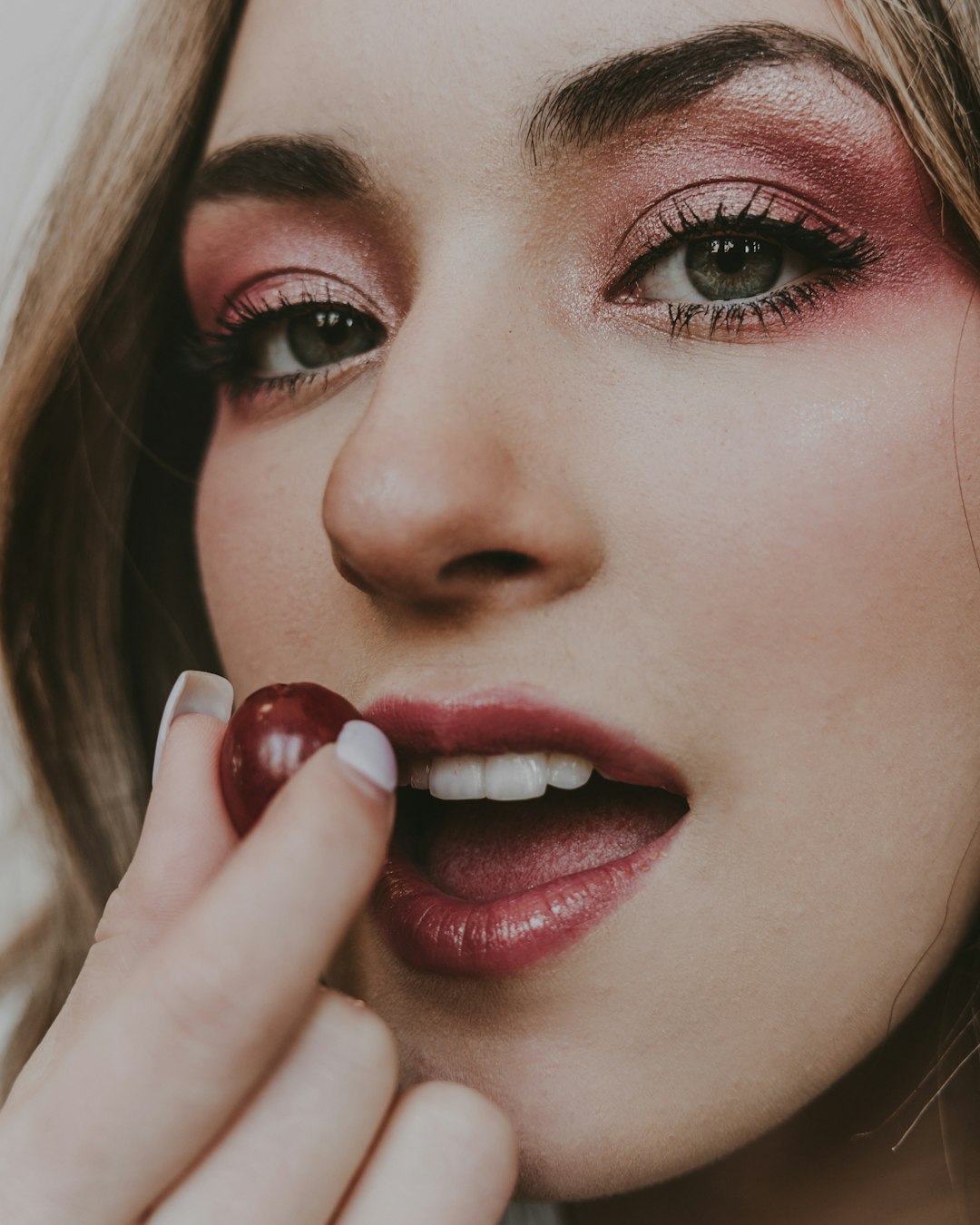 Sarah T.